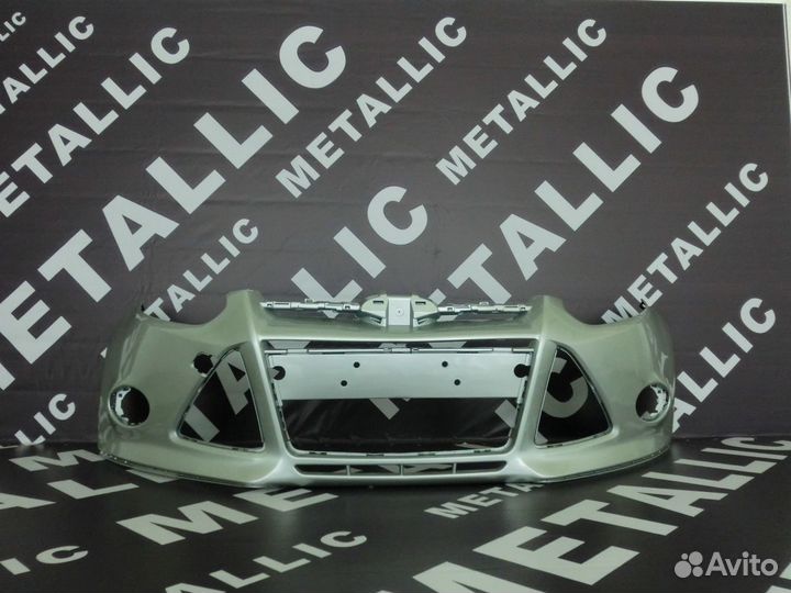 Бампер Ford Focus 3 Серебристый передний