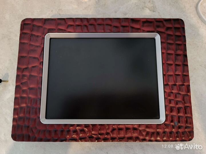 Цифровая фоторамка (фото 12х16)