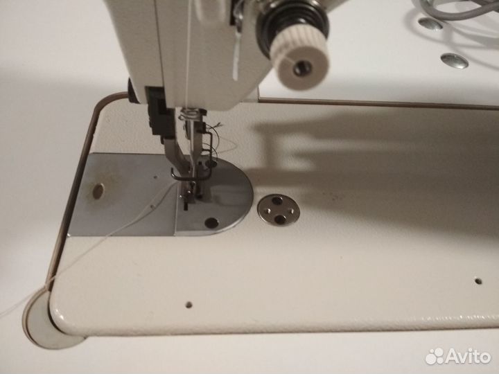 Прямострочная машина с шагающей лапкой DU-1181Juki