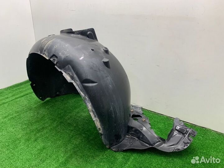 Подкрылок передний правый Skoda Octavia A7