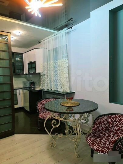 2-к. квартира, 55 м², 1/2 эт.