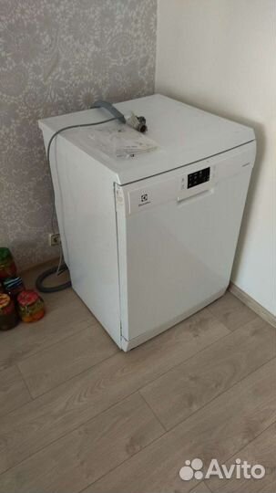 Посудомоечная машина Electrolux