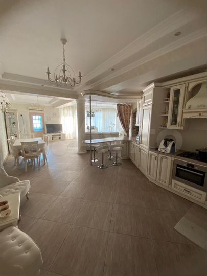 3-к. квартира, 126,8 м², 5/6 эт.