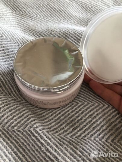 Emi крем-суфле для тела и рук новый