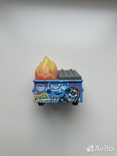 100 Soft Dumpster Fire Graffiti