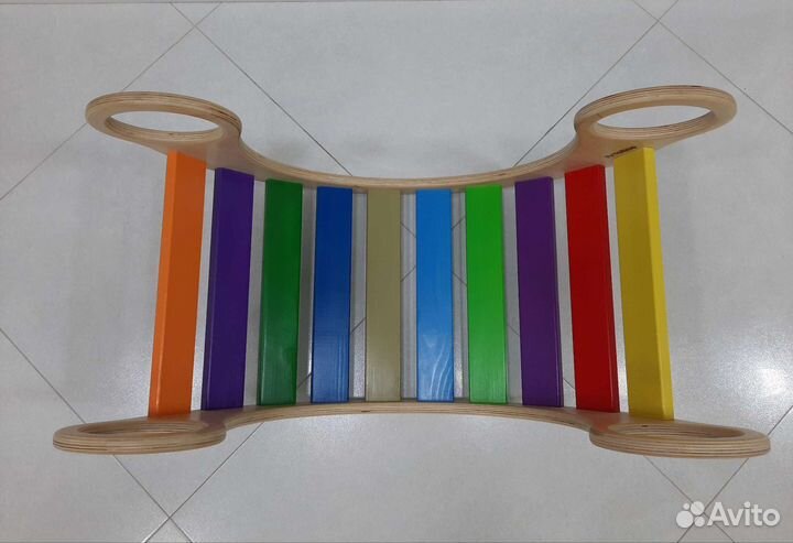 Детская качалка радуга