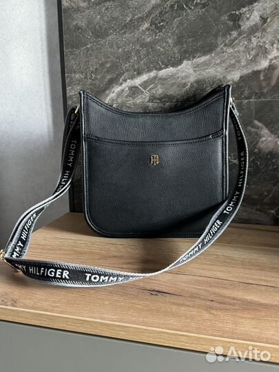 Сумка tommy hilfiger