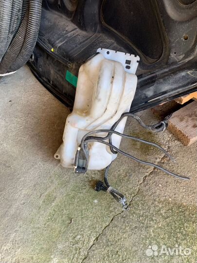 Бачок обывателя Nissan qashqai j10