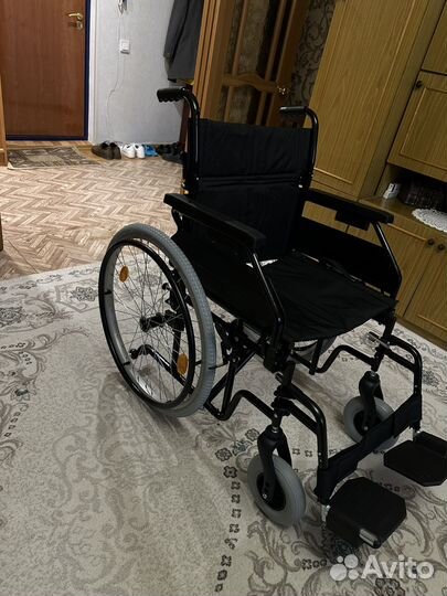 Коляска инвалидная новая