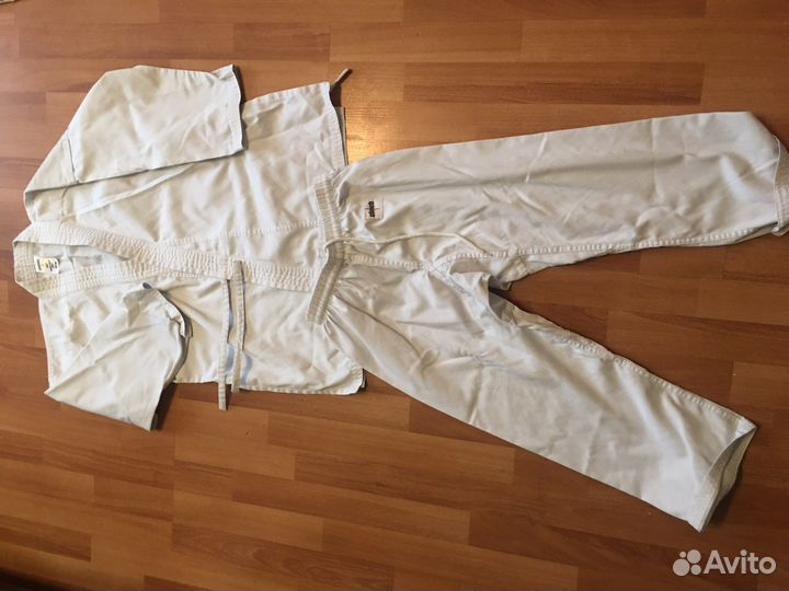 Кимоно и перчатки 140 рост