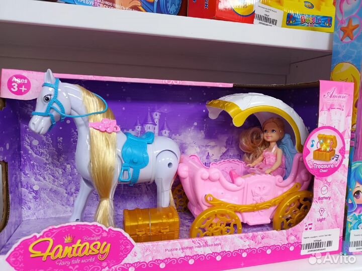 Карета с лошадью и куклой, лошадь ходит,свет,муз