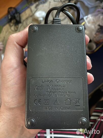 Зарядное устройство для аккумуляторов 18650 1А*2