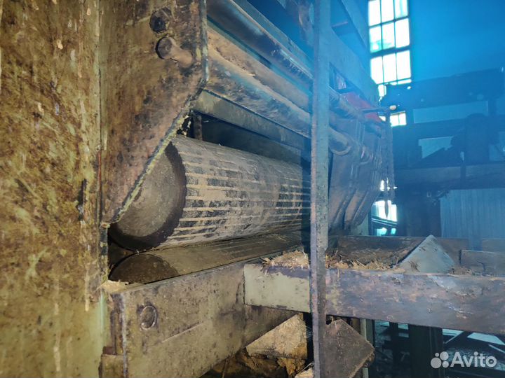 Кромкообрезной станок