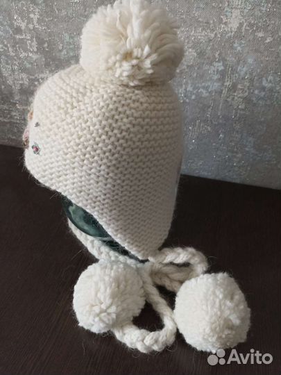 Шапка для девочки новая
