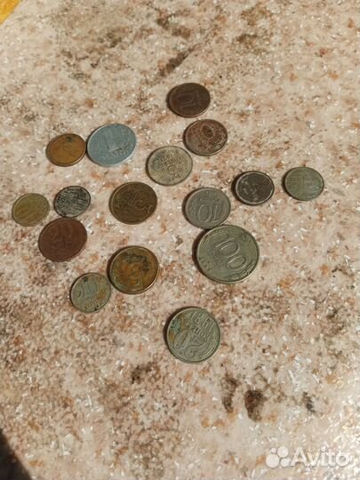 Продам старинные монеты