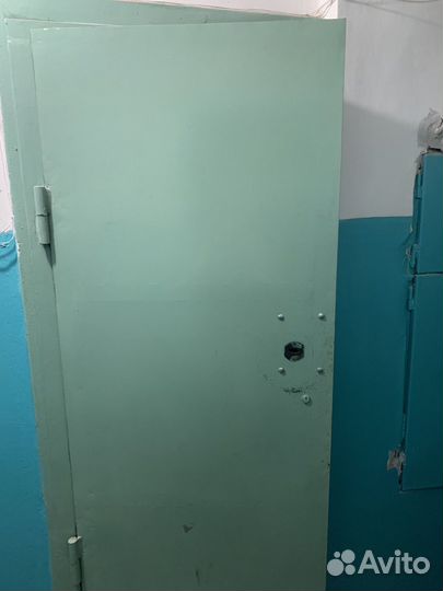 Металлическая дверь бу