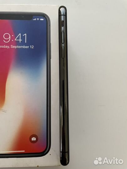 iPhone X, 64 ГБ