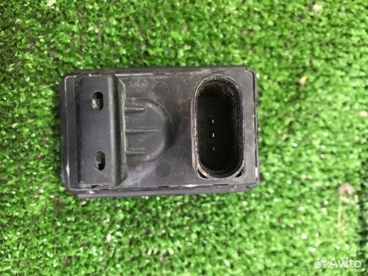 Датчик температуры всасываемого воздуха Audi A8