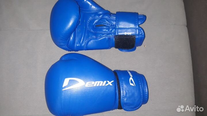 Боксерские перчатки