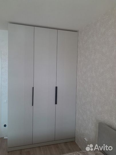 Шкаф распашной в прихожую / детскую