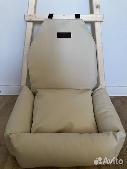 Авто-кресло для собак