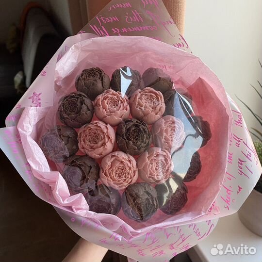 Букет из шоколадных пионов