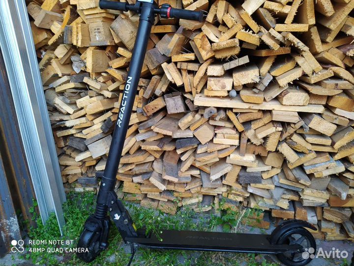 Электро самокат reaction