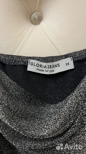 Блестящее платье