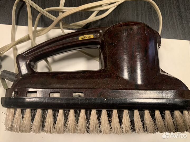 Электрическая щетка для одежды СССР