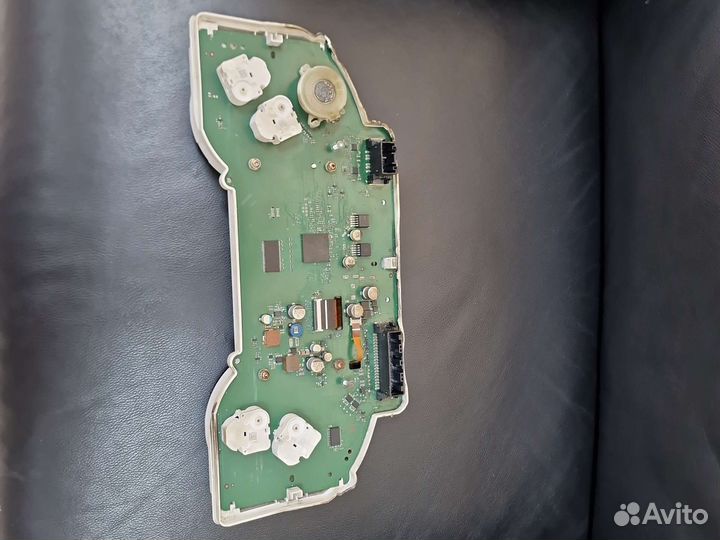 Щиток приборов Camry 70