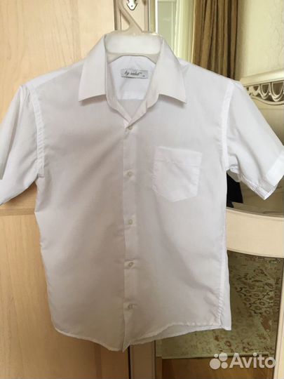Рубашка белая с коротким рукавом на 146