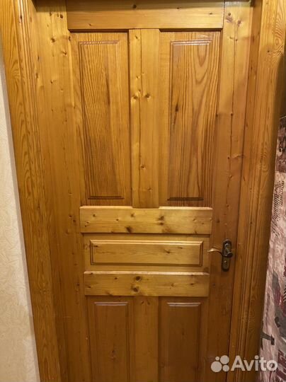 Комплект деревянных дверей