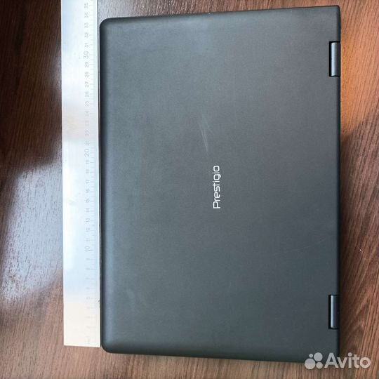 Планшет ноутбук 2 в 1 Prestigio с чехлом