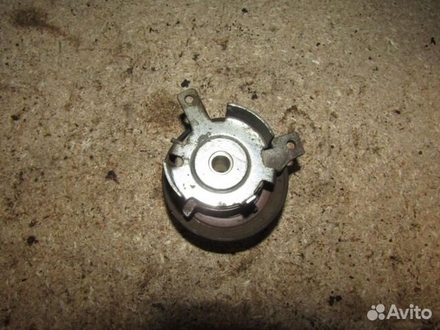 Ролик-натяжитель ремня грм Focus III 2011
