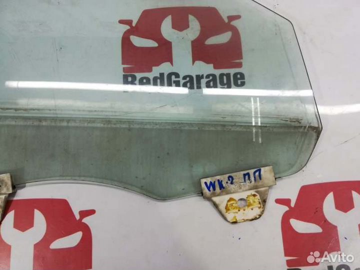 Стекло двери переднее правое Jeep Grand Cherokee