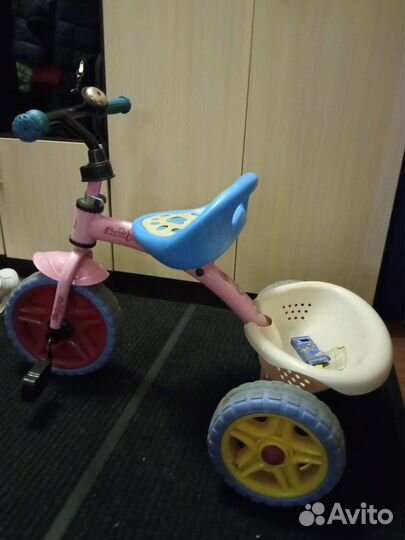 Трехколесный велосипед