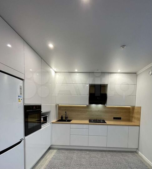 2-к. квартира, 62 м², 1/4 эт.