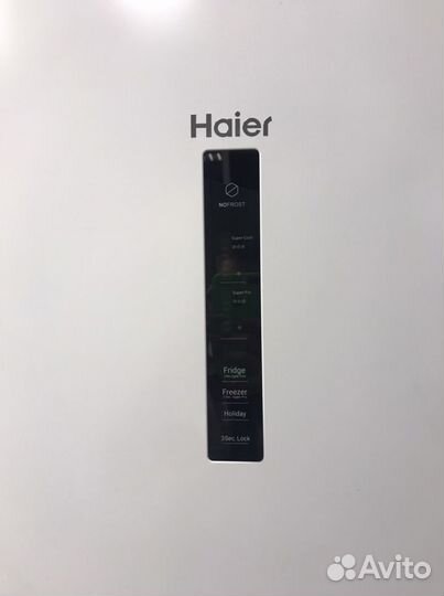 Холодильник Haier CEF535AWG