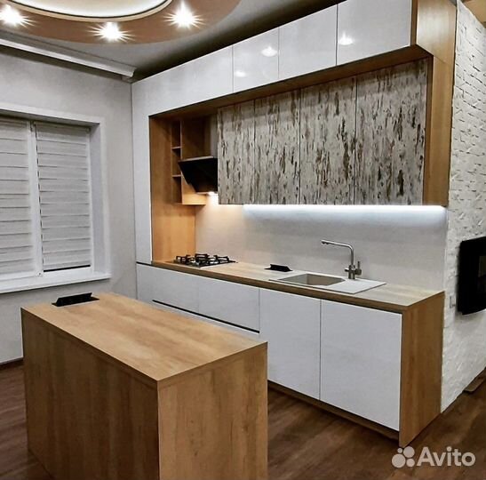 Кухни на заказ без ручек