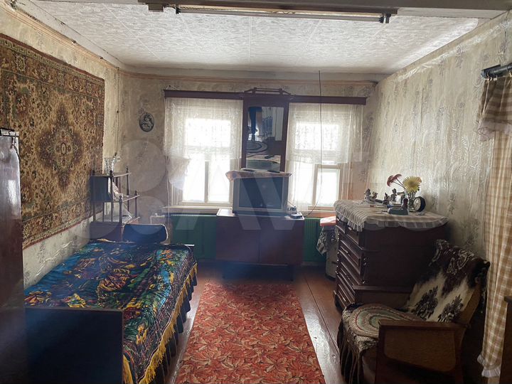 Дом 46 м² на участке 1,5 сот.