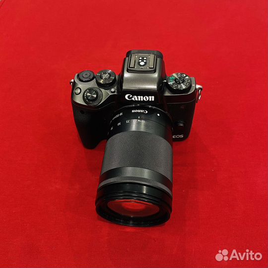 Canon m5 kit 18-150mm