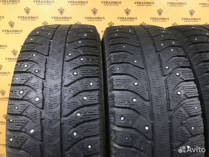 Bridgestone Ice Cruiser 7000 215/65 R16 98T
