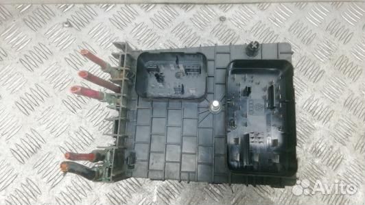 Блок предохранителей volkswagen golf 5 (NDN04M101)