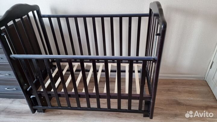 Кроватка маятник