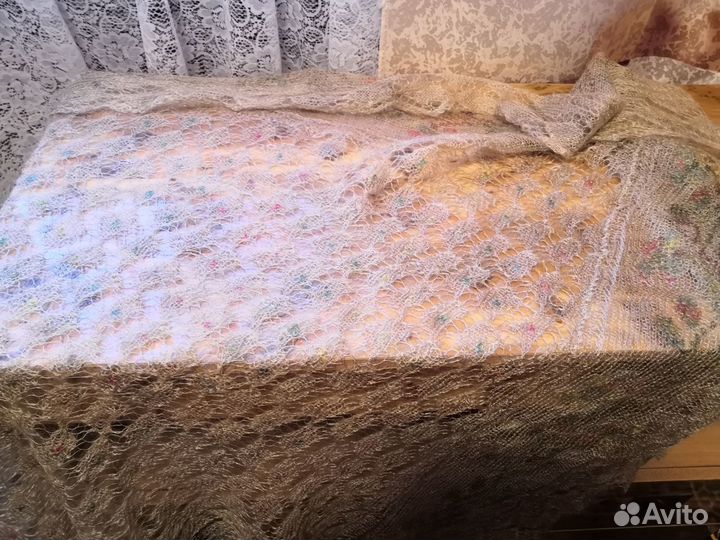 Платок шерстяной