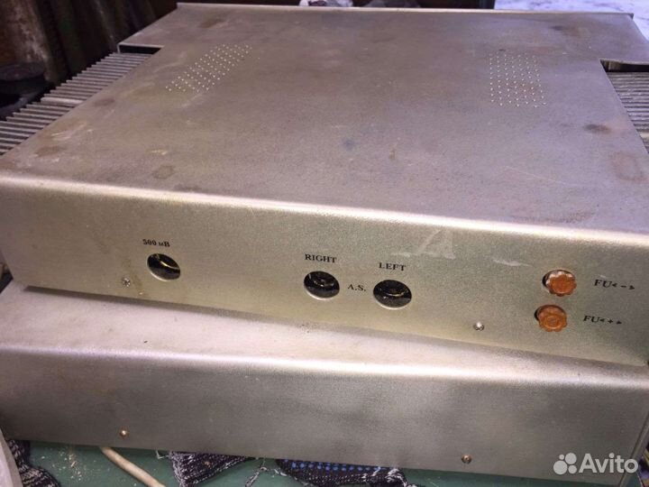 Integral stereo amplifier graphic equalizer