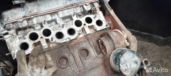 Двигатель и коробка ваз 2110