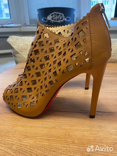 Туфли женские