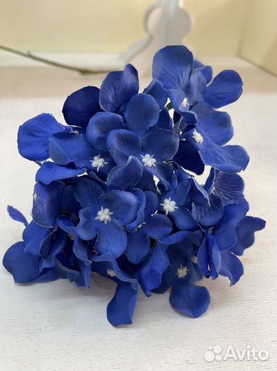 Листва и цветы искусственные