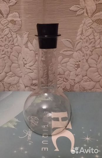 Химические колбы, воронка